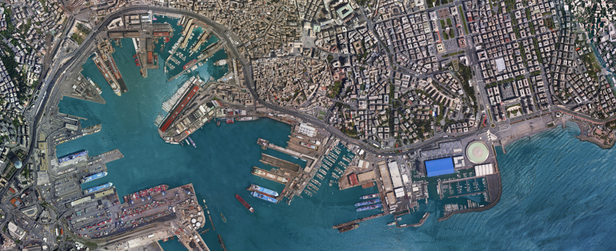 immagine aerea della costa di Genova